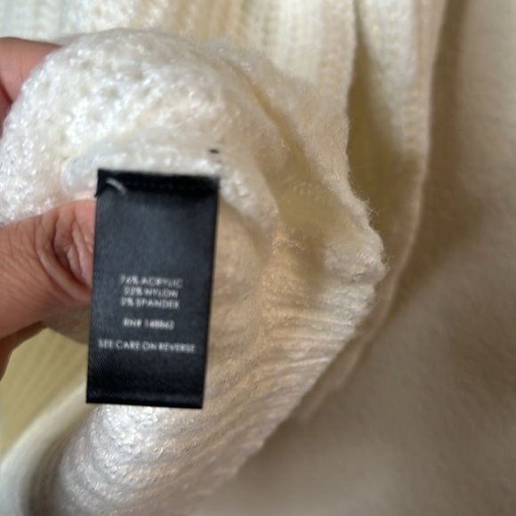 NWOT Torrid V-neck Heart Pullover Sweater Sz 3 Valentine’s Day - Picture 10 of 11